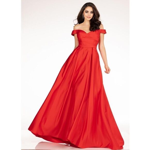 NWT Abby Paris x Lucci Lu Red Satin Off The Shoulder Gown‎ Size 4 - Picture 1 of 12